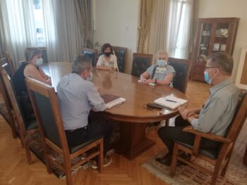 Συνάντηση με εκπροσώπους των σχολικών καθαριστριών του Δήμου Κοζάνης